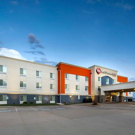 Best Western Plus Pratt Exteriér fotografie